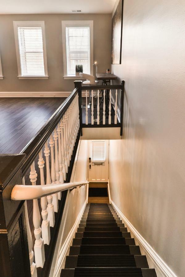 Luxury Apt W/ Spectrum Mood Lighting - Historic Cherokee Street Antique Row Maryland Heights Esterno foto